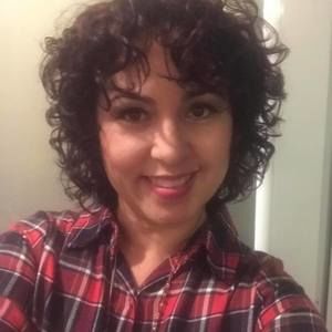 Meet your Posher, Ivonne